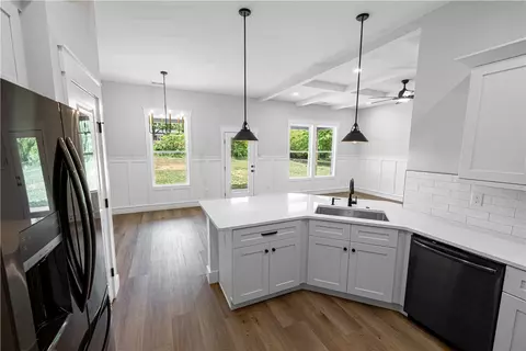 Kitchen - 105 Leon Dr, Anderson, SC 29621 photo 4 of 5