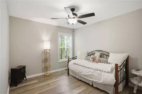 Bedroom - 109 Ledbetter Ln, Walhalla, SC 29691 photo 5 of 7