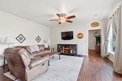 Living - 116 Caden Ln, Easley, SC 29640 photo 6 of 6