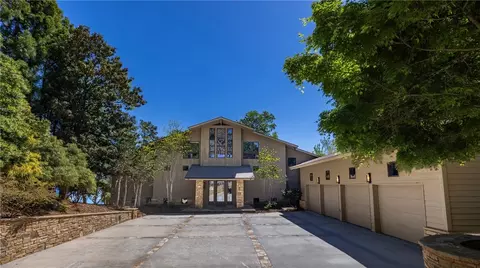 32 Lash Up Ln, Salem, SC 29676