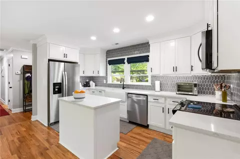 Kitchen - 209 Manley Dr, Clemson, SC 29631 photo 3 of 5