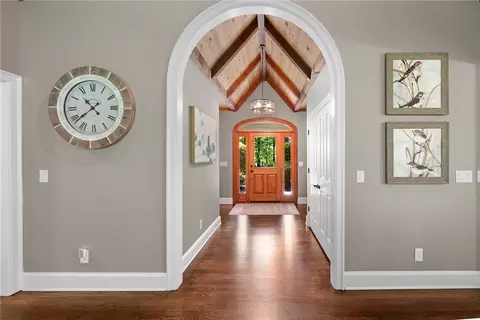 Entry Way - 400 S Point Blvd, Sunset, SC 29685 photo 1 of 2
