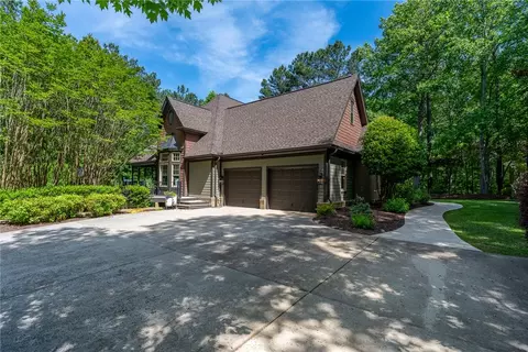 Exterior - 400 S Point Blvd, Sunset, SC 29685 photo 9 of 10