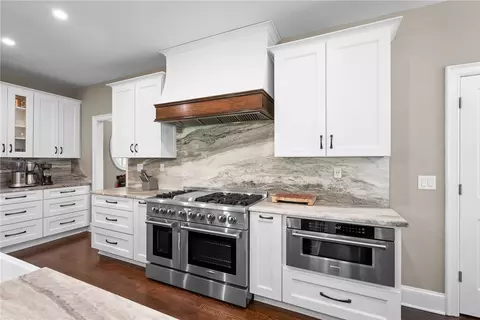Kitchen - 400 S Point Blvd, Sunset, SC 29685 photo 4 of 4