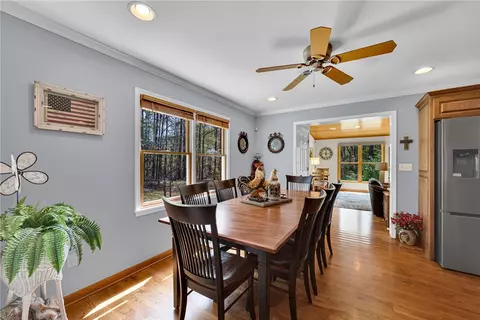 Dining - 1010 Ridgeview Dr, Pendleton, SC 29670 photo 1 of 3