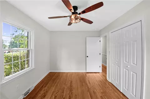 Bedroom - 303 Robinall Dr, Easley, SC 29642 photo 9 of 12