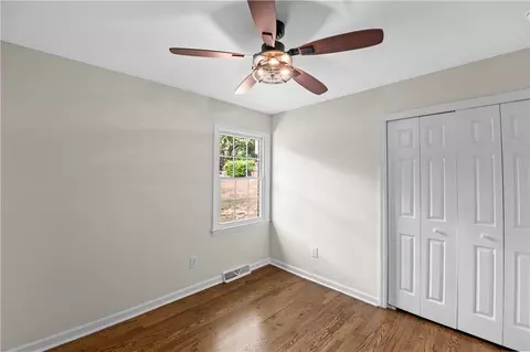 Bedroom - 303 Robinall Dr, Easley, SC 29642 photo 4 of 12