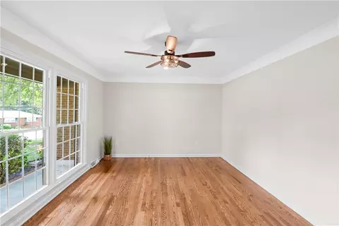 Living - 303 Robinall Dr, Easley, SC 29642 photo 1 of 4