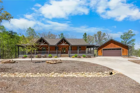 1111 Little River View Dr, Seneca, SC 29672