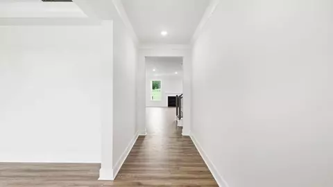 Entry Way - 709 Catbird Ct, Pelzer, SC 29669 photo 2 of 5
