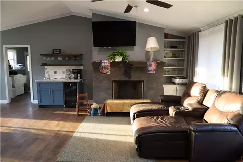 Living - 5381 Olden Porter Rd, Pendleton, SC 29670 photo 1 of 1