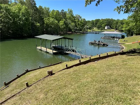 43 Sunset Cove Rd, Abbeville, SC 29620