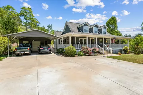189 Little Choestoea Rd, Westminster, SC 29693