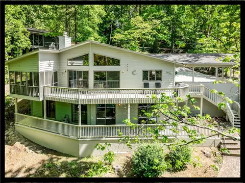 38 Foremast Dr, Salem, SC 29676