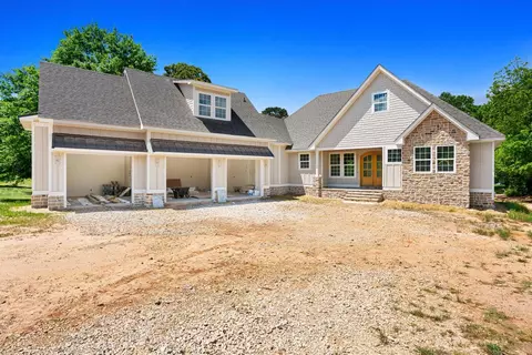 707 Vickery Street Ext, Hartwell, GA 30643