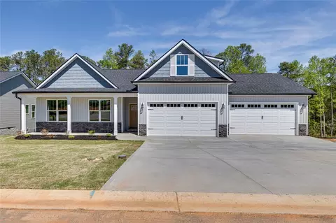123 Hideaway Ln, Easley, SC 29640