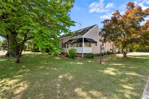 2615 E North Ave, Anderson, SC 29625