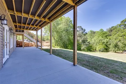 Exterior - 102 Powell Ct, Easley, SC 29640 photo 7 of 9