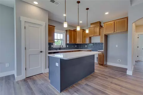 Kitchen - 102 Powell Ct, Easley, SC 29640 photo 3 of 4