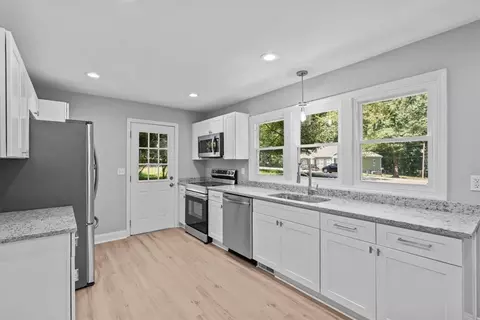 Kitchen - 229 Morningside Heights Dr, Seneca, SC 29678 photo 1 of 1
