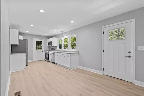Entry Way - 229 Morningside Heights Dr, Seneca, SC 29678 photo 3 of 3