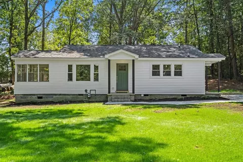 229 Morningside Heights Dr, Seneca, SC 29678