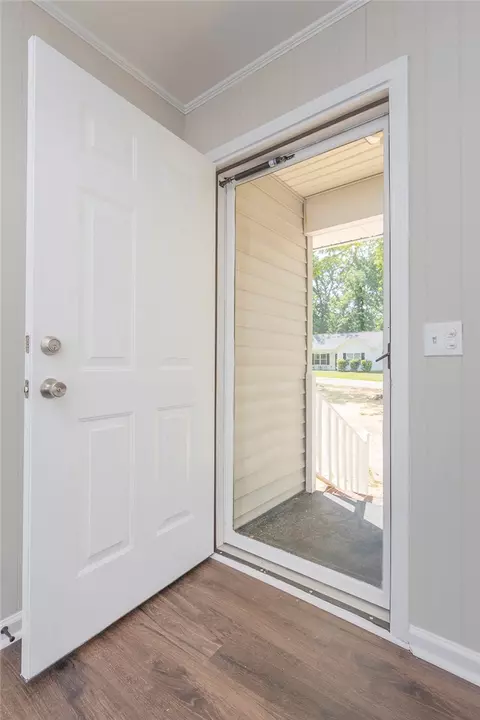 113 Linda Ln, Honea Path, SC 29654 photo 5