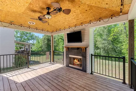 Exterior - 1237 Madden Bridge Rd, Central, SC 29630 photo 4 of 9