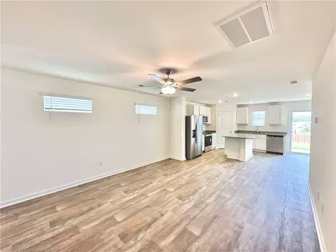 Living - 544 Seaborn Cir, Pendleton, SC 29670 photo 1 of 2