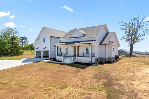 450 Falcons Lair West Dr, Walhalla, SC 29691