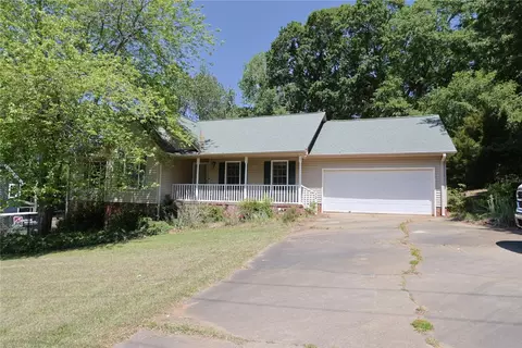 210 Wedgewood Dr, Anderson, SC 29621