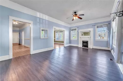 Living - 400 King St, Easley, SC 29640 photo 2 of 3