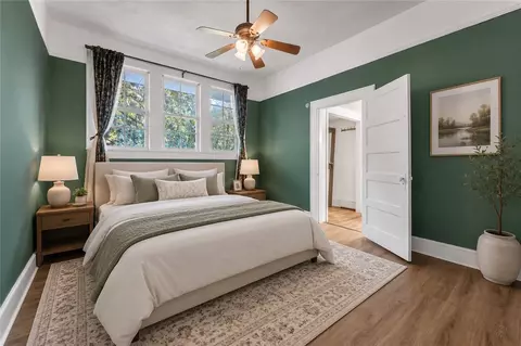 Bedroom - 400 King St, Easley, SC 29640 photo 2 of 2