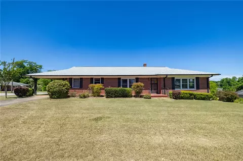 601 E South 6th St, Seneca, SC 29678