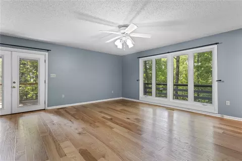 Living - 56 Cardinal Cir, Saluda, NC 28773 photo 5 of 7