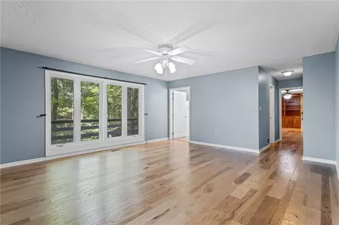 Living - 56 Cardinal Cir, Saluda, NC 28773 photo 6 of 7