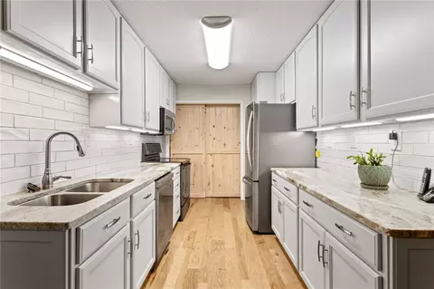 Kitchen - 56 Cardinal Cir, Saluda, NC 28773 photo 1 of 1