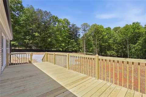 165 B D Johnston Rd, Central, SC 29630 photo 5