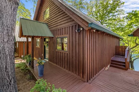 176 Harbour Pointe Pointe, Six Mile, SC 29682