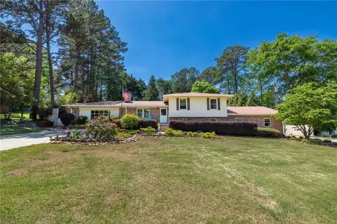 207 Arphenia Dr, West Union, SC 29696