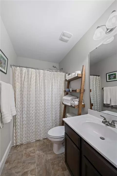 Bath - 1215 Circle Rd, Easley, SC 29642 photo 5 of 5