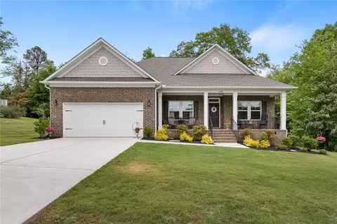 2609 Dog Leg Ln, Seneca, SC 29678