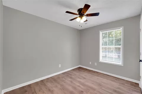 111 And 113 Premier Ct, Anderson, SC 29621 photo 14