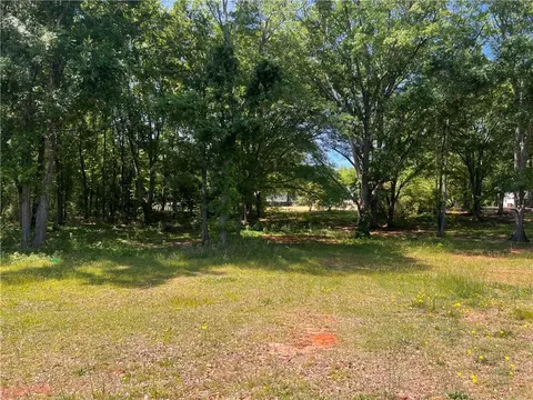 002 Piedmont St, Westminster, SC 29693