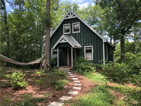215 Ridge Rd, Westminster, SC 29693