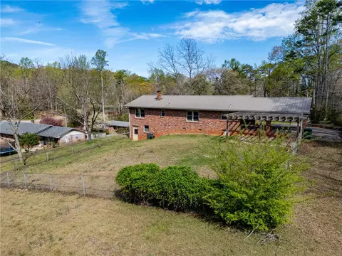 Exterior - 402 Maple Ave, Seneca, SC 29678 photo 10 of 11