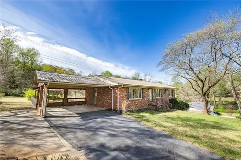 Exterior - 402 Maple Ave, Seneca, SC 29678 photo 2 of 11