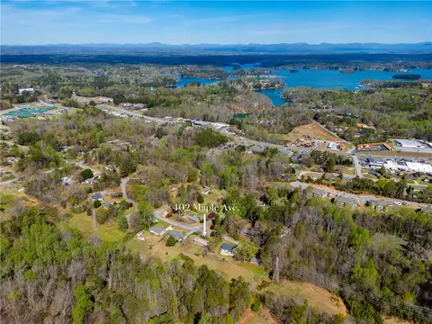 View/Area - 402 Maple Ave, Seneca, SC 29678 photo 3 of 4