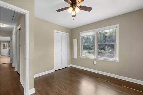 Bedroom - 402 Maple Ave, Seneca, SC 29678 photo 5 of 6