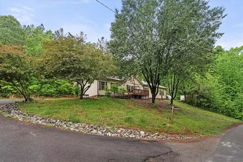 176 Bryant Ln, Pickens, SC 29671